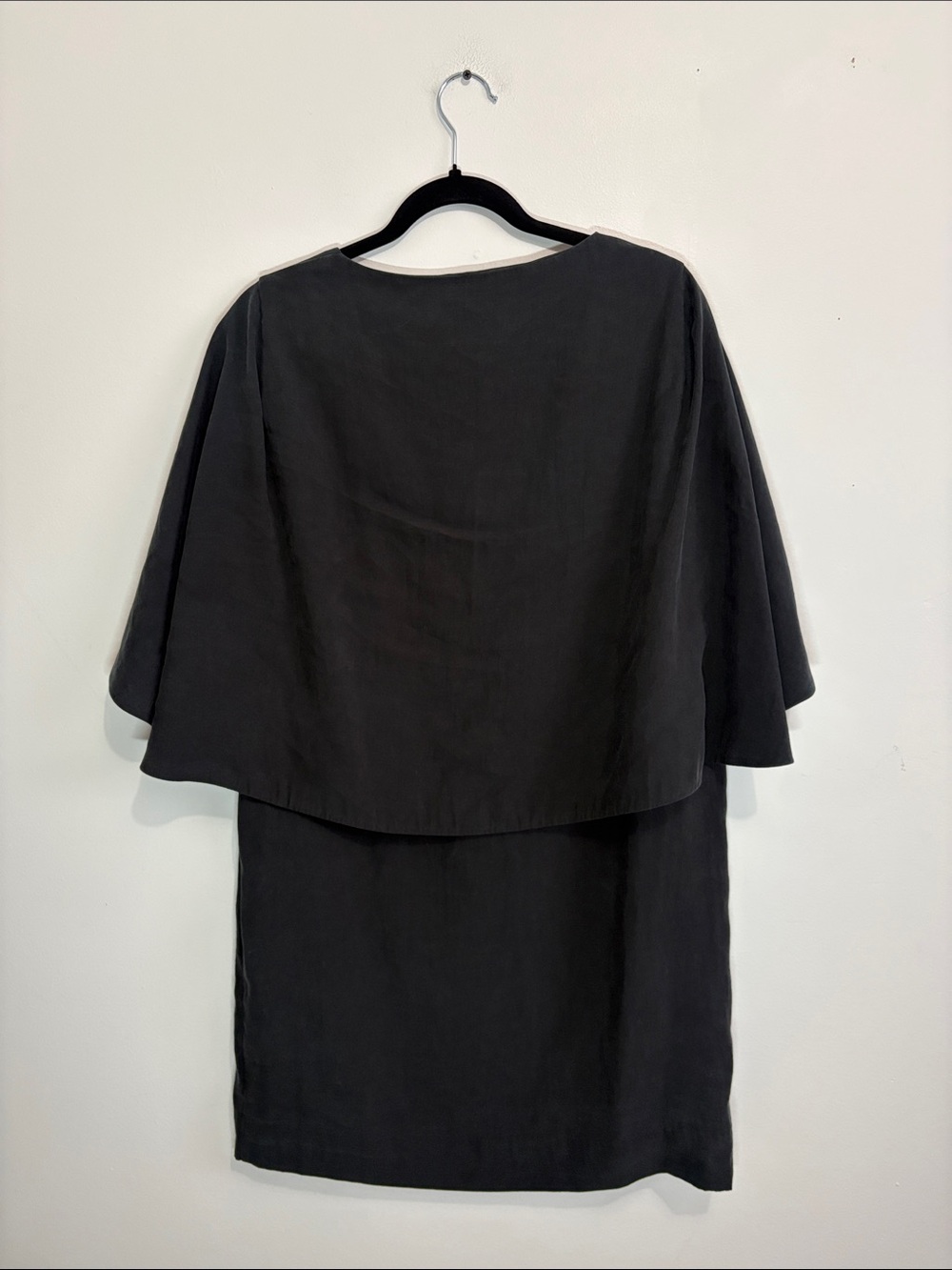 ❤️COS Washed Charcoal Gray Cape-Sleeve Shift Dress size US4 /EUR 34 - Picture 3 of 5